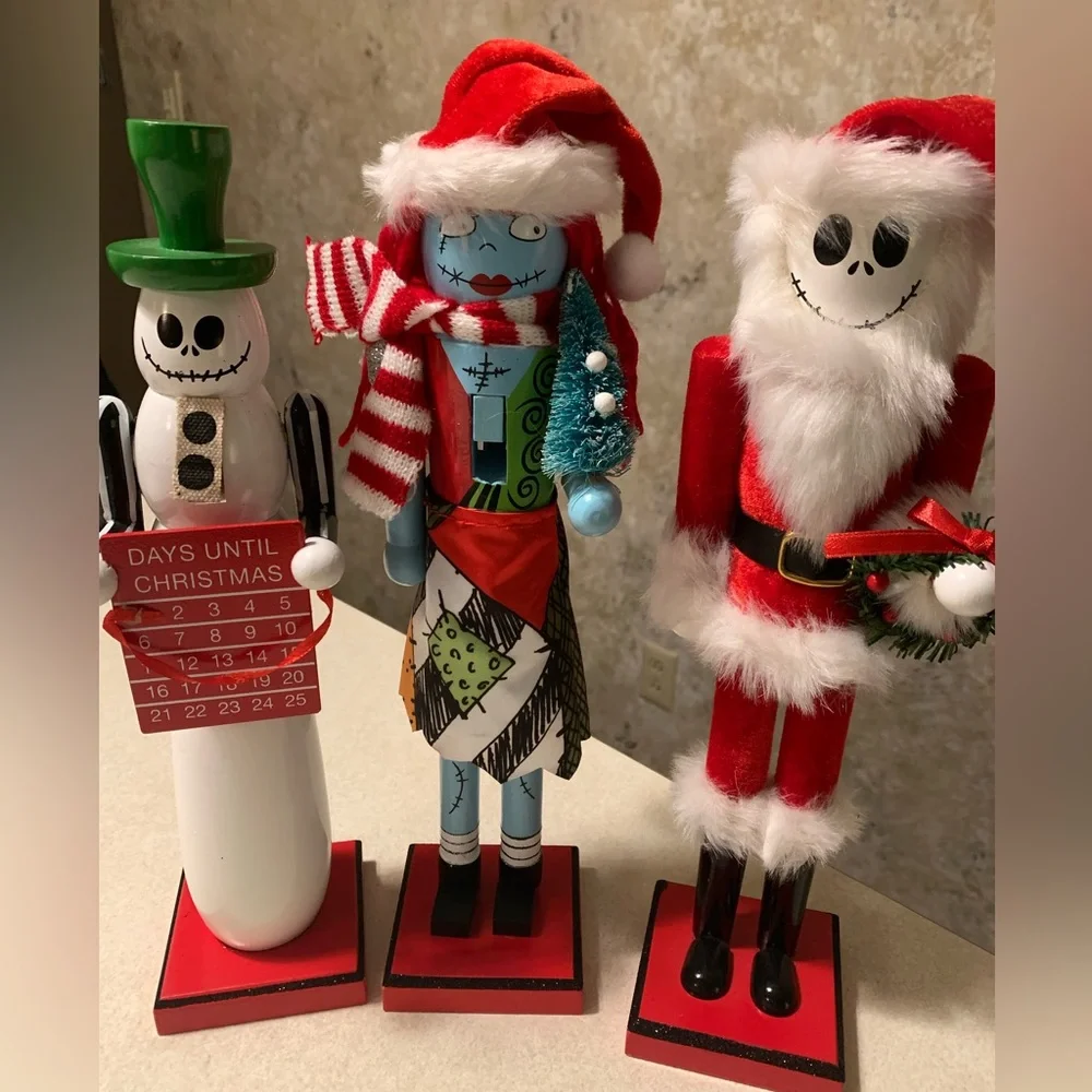 Nightmare Before Christmas Holiday Nutcracker Set - Picture 1 of 12